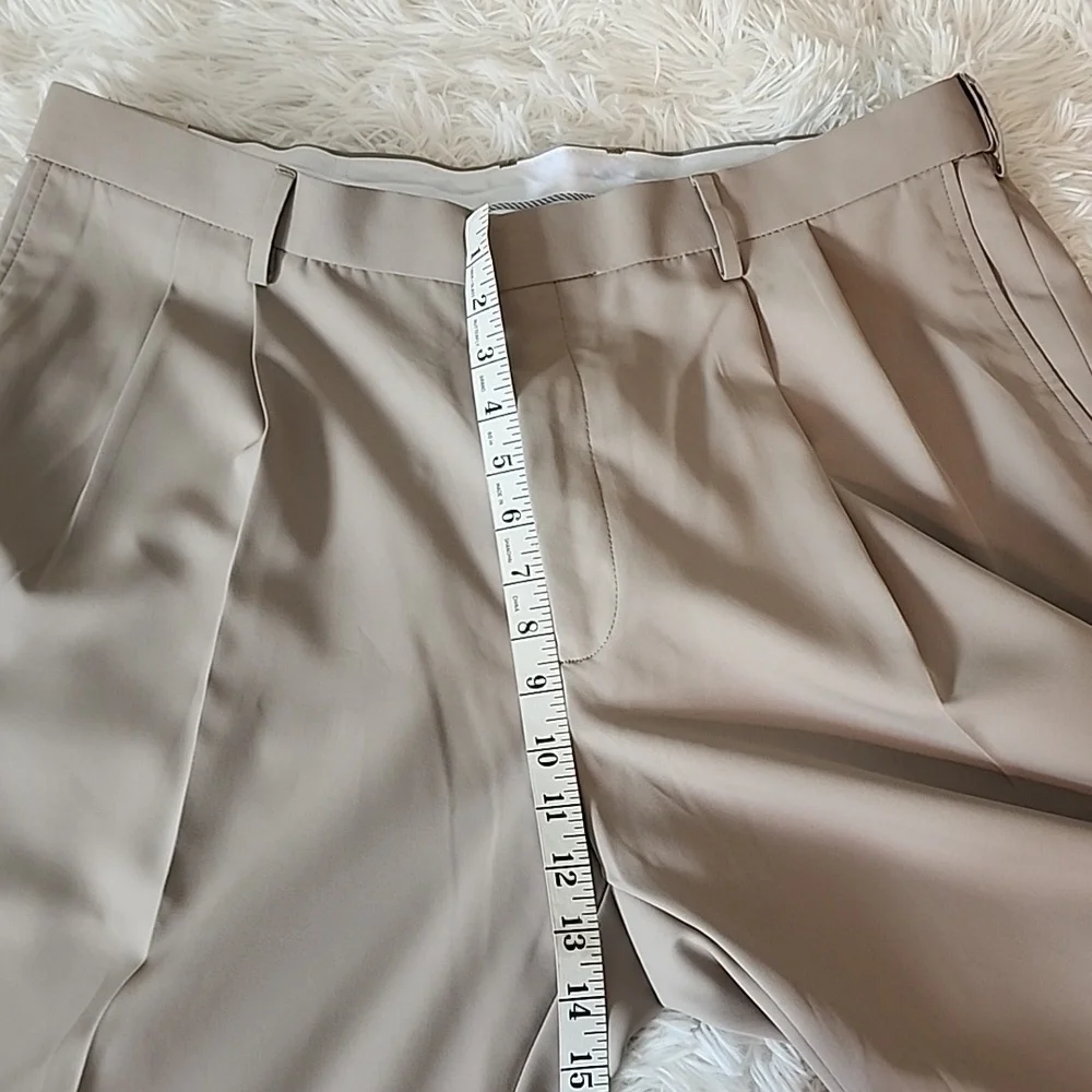 Haggar Classic Fit Mynx Dress Pants Brand New